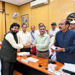 Uttar Pradesh State Legislature Pensioners Association Celebrates Vishwakarma Puja & Seva Sankalp Program on Prime Minister Narendra Modi’s Birthday; VKDL NPA Advisory Council Chairman Vinay Kumar Dubey Felicitated.