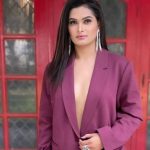 Diksha Sharma Talks About Working On ‘Dil Tod Ke Chal Diya’ And Her First Collaboration With Director Sadhu Kabra