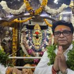आस्था से आगाज: कोलकाता में राजनीतिक पारी से पहले माँ विन्ध्यवासिनी दरबार पहुंचे कुलदीप मैती, मांगा आशीर्वाद