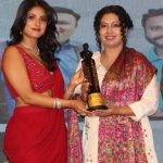 Actress Yasmeen Khan Received The Dadasaheb Phalke Indian Television Award For Best Supporting Actor For The Movie Dehati Disco